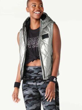 Love & Sports Silver Puffer Vest with Hood Size L